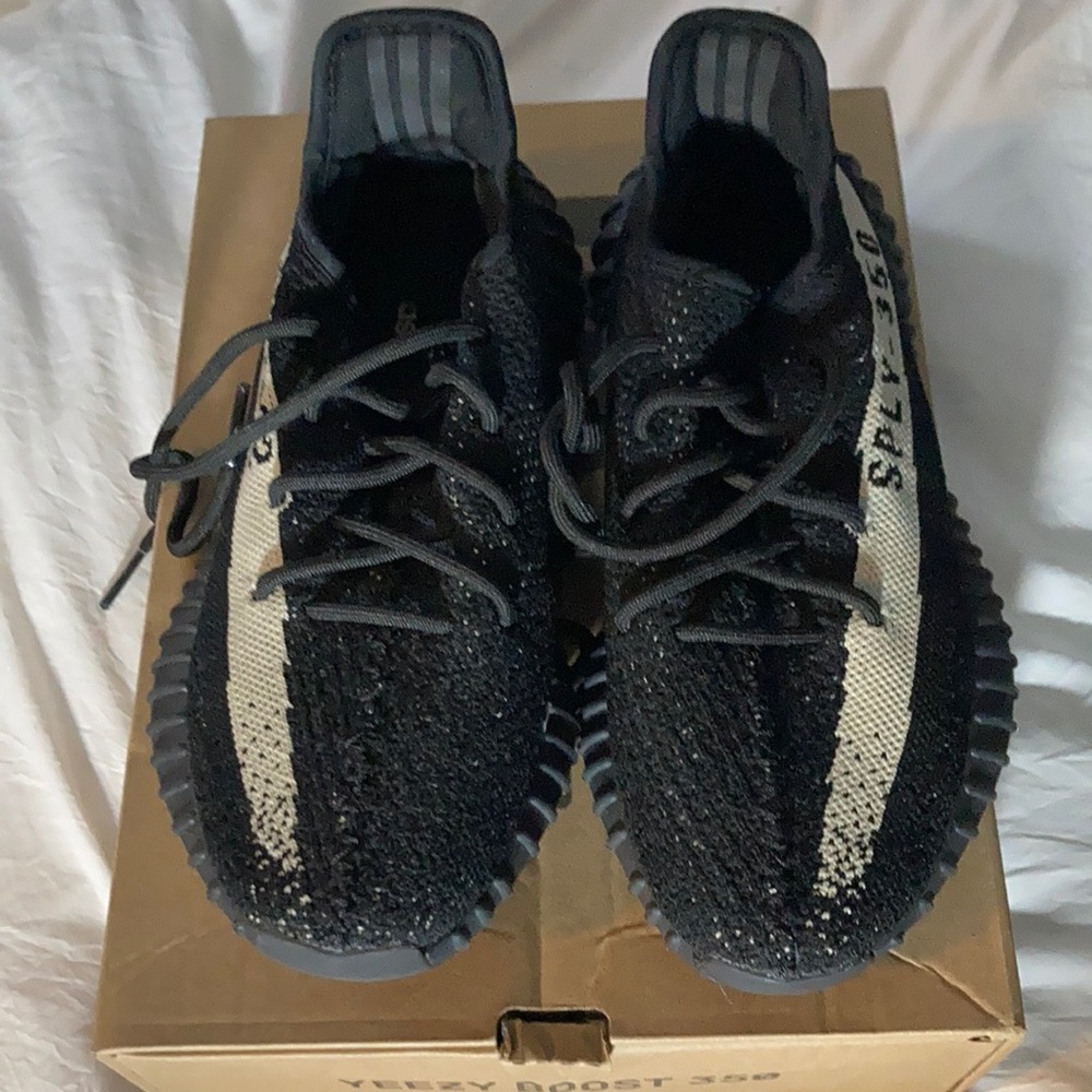Yeezy boost 350 V2